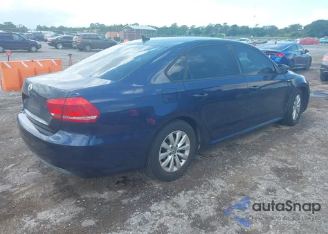 2013 Volkswagen Passat 2.5L Wolfsburg Edition из США, поврежденный, VIN 1VWAH7A31DC150831